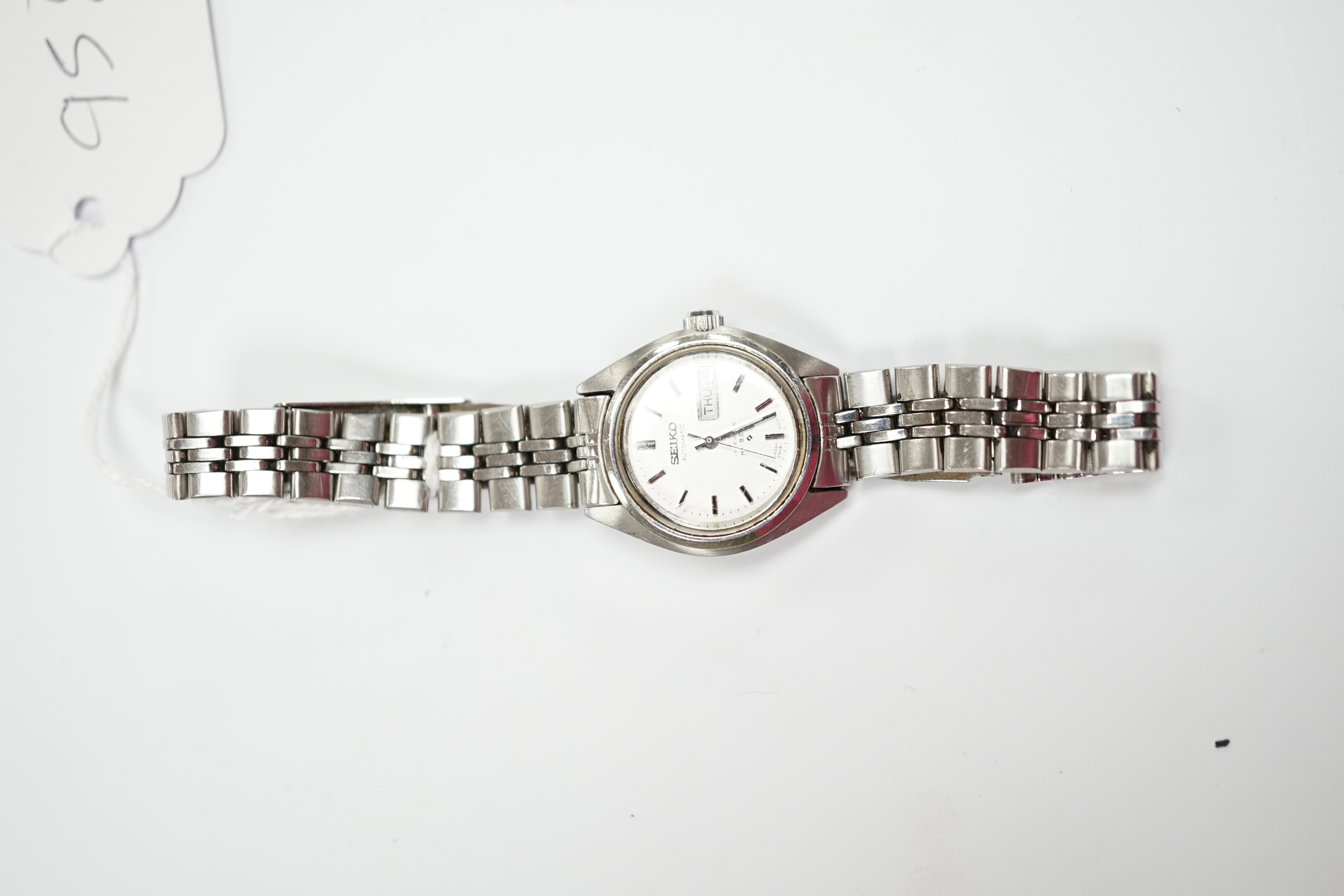 A lady's stainless steel Seiko automatic wristwatch.